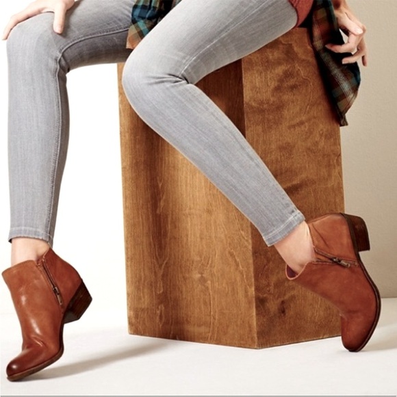 Lucky Brand Basel Bootie Size 9.5 Toffee Barillos - Picture 1 of 6